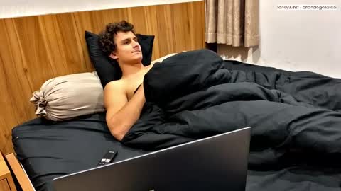 Fansly and Instagram -  online show from April 16, 9:39 pm