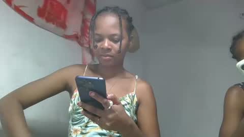 ornellahhh online show from November 12, 10:04 am