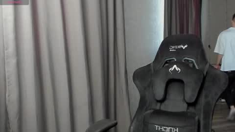 oscar_big_dick online show from January 14, 9:26 am