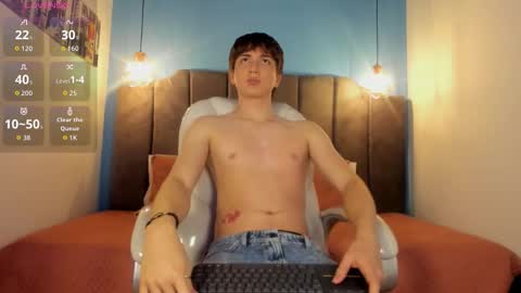 Oscar online show from November 8, 4:34 am