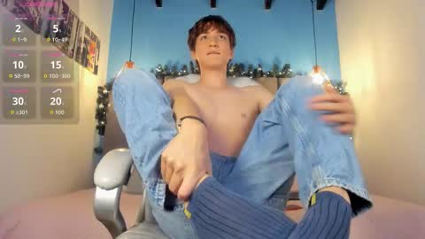 Oscar online show from November 30, 3:43 am