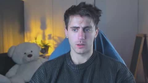 Oscar online show from November 7, 9:04 pm