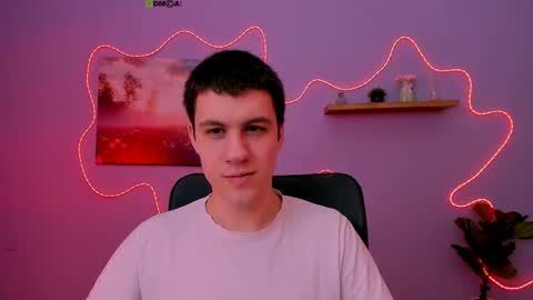 Snapshot of oscar_rage chatting on April 25, 6:49 pm oscar_rage online show from April 25, 6:49 pm