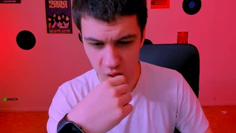 Snapshot of oscar_rage chatting on April 26, 6:49 pm oscar_rage online show from April 26, 6:49 pm