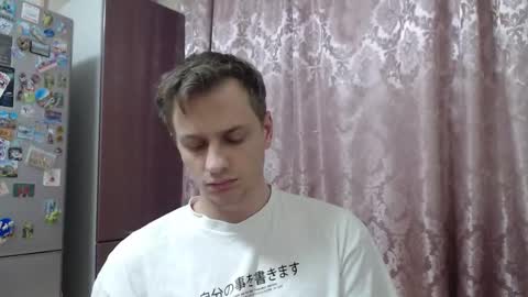 Snapshot of oscar_sssky chatting on December 23, 5:16 am Oscar online show from December 23, 5:16 am