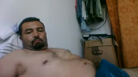 Snapshot of oscarjhe3512 chatting on February 5, 2:16 am oscarjhe3512 online show from February 5, 2:16 am