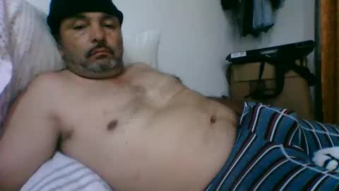 oscarjhe3512 online show from March 29, 1:05 am