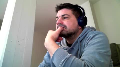 Snapshot of oscarleo chatting on January 8, 12:07 pm the venetian online show from January 8, 12:07 pm