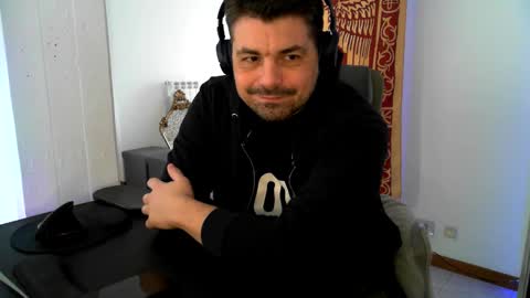 Snapshot of oscarleo chatting on February 22, 12:47 pm the venetian online show from February 22, 12:47 pm