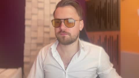 Oscar Steel Savage online show from January 31, 8:22 am