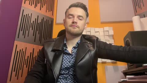 Oscar Steel Savage online show from February 5, 7:20 pm