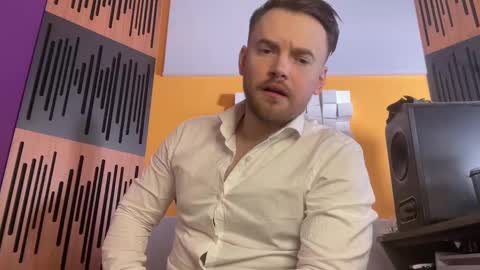 Oscar Steel Savage online show from February 13, 5:33 pm