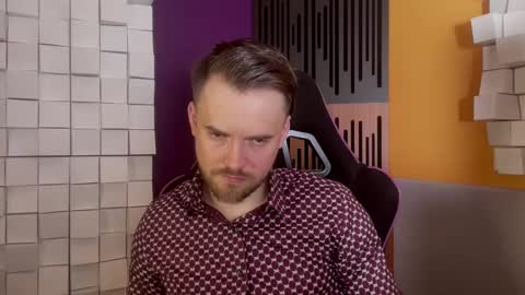 Oscar Steel Savage online show from February 20, 9:42 pm