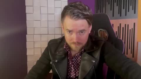 Oscar Steel Savage online show from March 1, 1:32 am