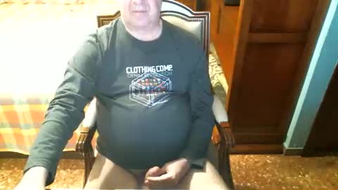 Snapshot of oscarw chatting on October 1, 3:07 pm Oscar online show from October 1, 3:07 pm