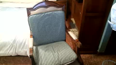 Snapshot of oscarw chatting on December 20, 4:14 pm Oscar online show from December 20, 4:14 pm