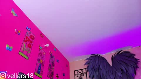 Snapshot of osiris_doll chatting on December 28, 8:25 pm vella online show from December 28, 8:25 pm