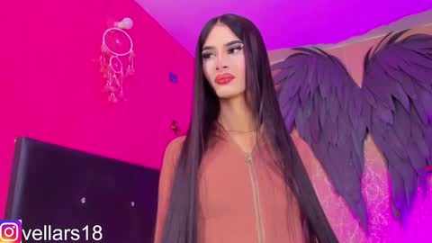 Snapshot of osiris_doll chatting on March 3, 8:54 pm vella online show from March 3, 8:54 pm