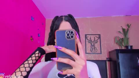 Snapshot of osiris_doll chatting on September 16, 7:59 pm vella online show from September 16, 7:59 pm