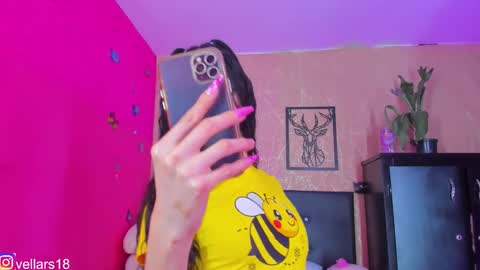 Snapshot of osiris_doll chatting on September 22, 7:05 pm vella online show from September 22, 7:05 pm