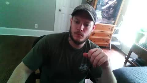 Snapshot of osiris_xxx chatting on June 17, 6:42 pm college beef online show from June 17, 6:42 pm