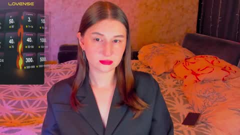 Snapshot of oskar_fucker chatting on January 27, 9:34 am Leliana online show from January 27, 9:34 am