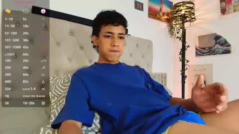 Snapshot of ostin_18hot chatting on July 7, 2:03 am ostin 18hot online show from July 7, 2:03 am