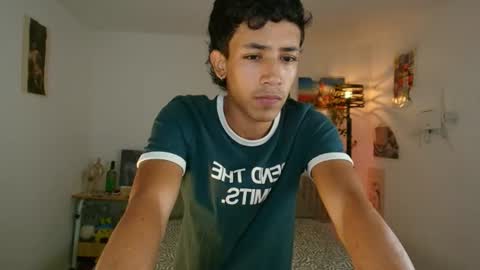 Snapshot of ostin_18hot chatting on July 10, 1:21 am ostin 18hot online show from July 10, 1:21 am