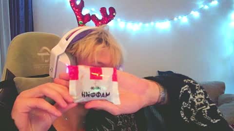 Ostin online show from December 10, 5:33 pm