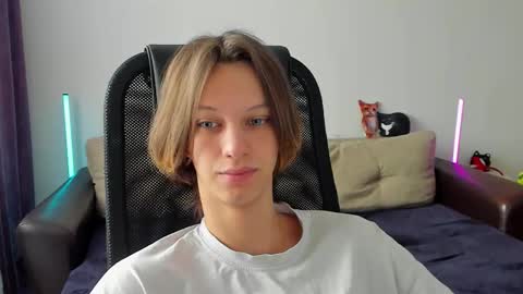 Ostin online show from March 12, 4:18 am