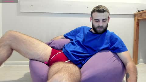 Snapshot of otishairy chatting on December 13, 8:37 pm Otis online show from December 13, 8:37 pm