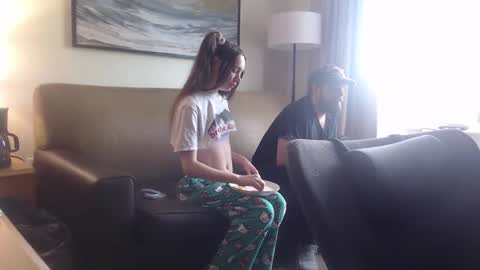 Snapshot of otokonojoshi chatting on June 2, 4:42 pm otokonojoshi online show from June 2, 4:42 pm