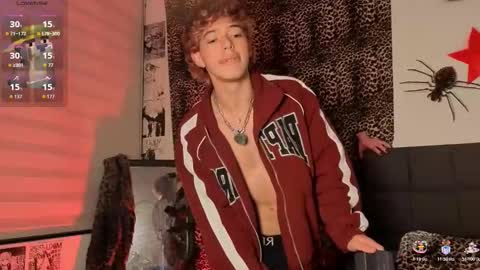 Snapshot of otter_star chatting on January 9, 2:58 am Princces Albert online show from January 9, 2:58 am