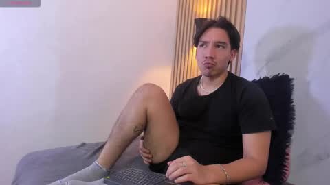 Snapshot of otto_andrew chatting on February 3, 7:52 pm Otto Andrew online show from February 3, 7:52 pm