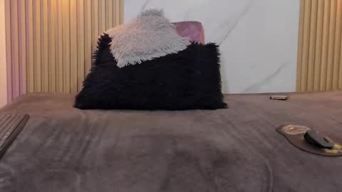 Snapshot of otto_andrew chatting on February 22, 8:07 pm Otto Andrew online show from February 22, 8:07 pm