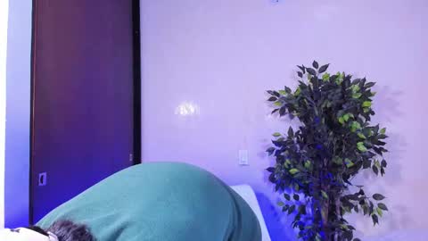 Snapshot of otto_andrew chatting on February 27, 8:09 pm Otto Andrew online show from February 27, 8:09 pm