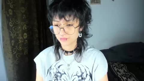 Snapshot of ottoyan_ chatting on February 11, 11:32 pm Otto 3 online show from February 11, 11:32 pm