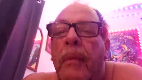 Snapshot of ou8124824 chatting on September 22, 1:40 am ou8124824 online show from September 22, 1:40 am