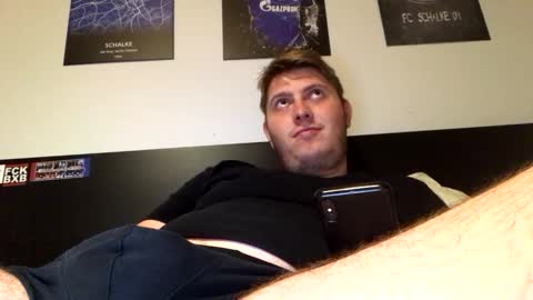 outflayd online show from November 15, 5:49 am