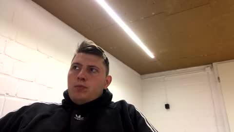 outflayd online show from March 25, 1:28 pm