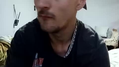 Snapshot of outlawdick226622 chatting on June 7, 12:04 am outlawdick226622 online show from June 7, 12:04 am