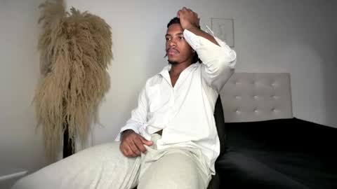 Owen online show from April 21, 2:51 am