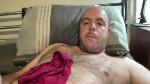 Owen2022 online show from April 7, 6:25 am