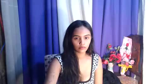 Snapshot of oxana_wetpussy chatting on June 6, 12:32 pm oxana_wetpussy online show from June 6, 12:32 pm