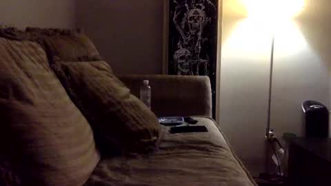 Snapshot of oystersbaby562 chatting on October 22, 5:52 am Frankie Oysters online show from October 22, 5:52 am