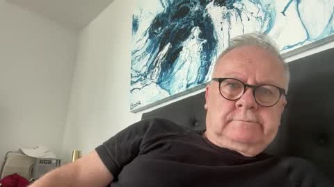 Snapshot of ozhairybearxxxx chatting on March 23, 12:58 am ozhairybearxxxx online show from March 23, 12:58 am