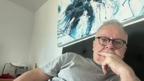 Snapshot of ozhairybearxxxx chatting on March 26, 12:17 am ozhairybearxxxx online show from March 26, 12:17 am