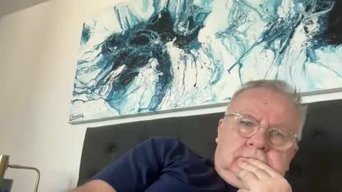 ozhairybearxxxx online show from June 9, 5:19 am