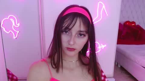 Snapshot of ozzy_clay chatting on February 10, 8:42 pm ozzy online show from February 10, 8:42 pm