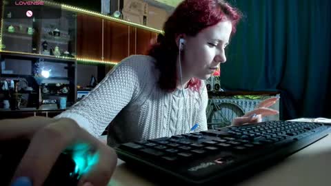 Ella online show from February 6, 7:56 am